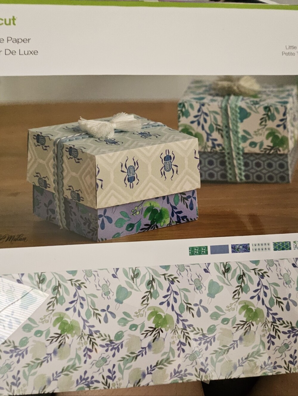 Cricut Deluxe Paper Pack
